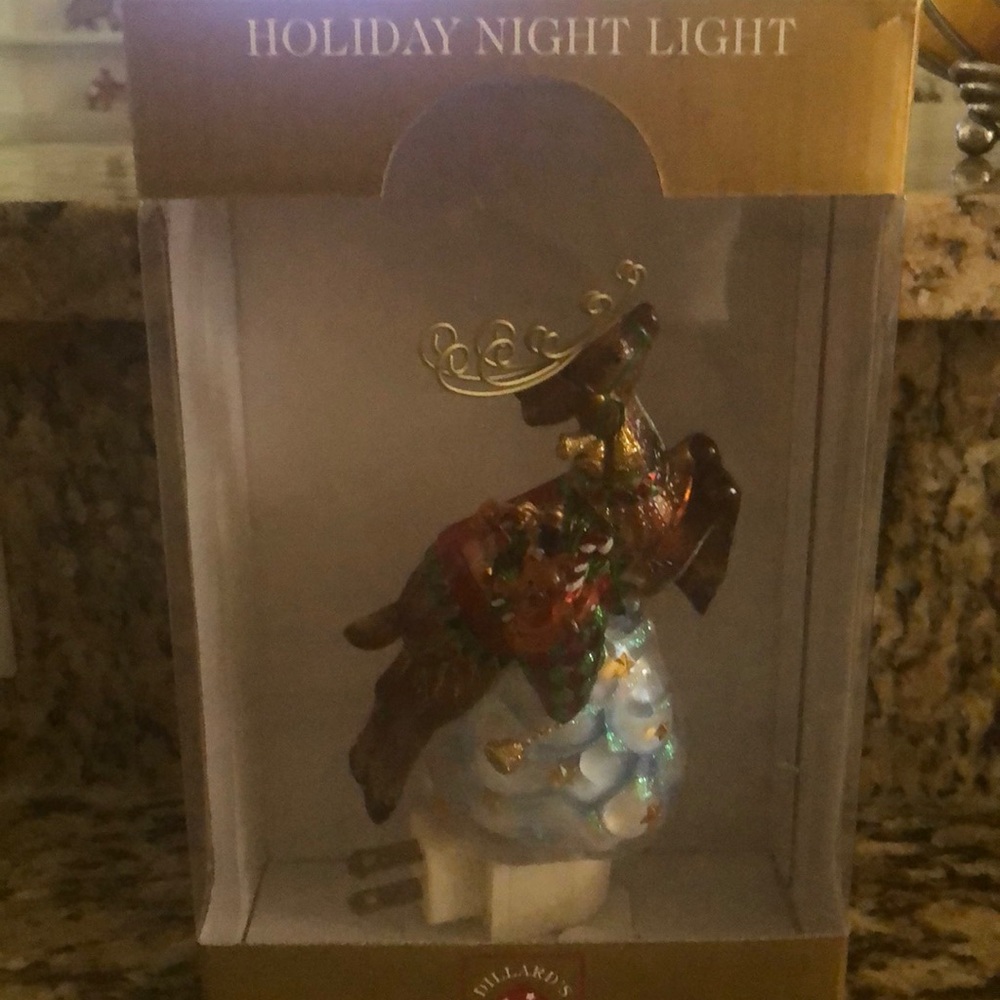 Dillard’s Reindeer Christmas Plug in